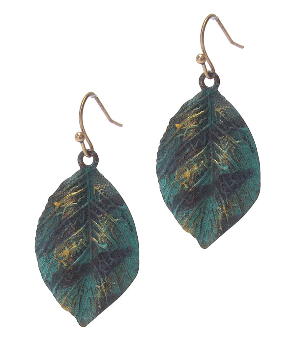 VINTAGR RUSTIC METAL EARRING - LEAF