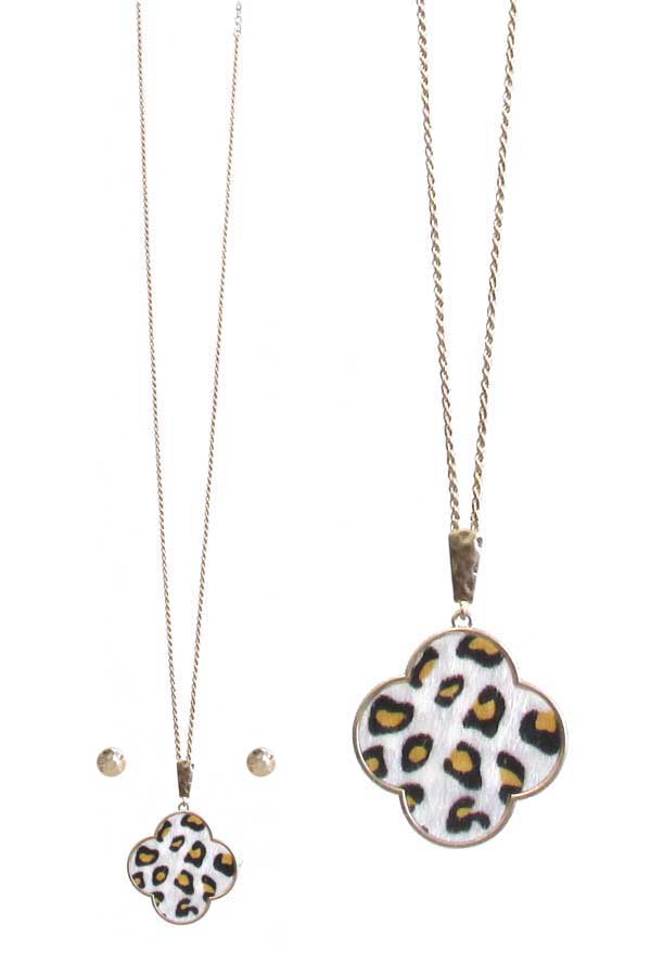 ANIMAL PRINT QUATREFOIL PENDANT LONG NECKLACE SET