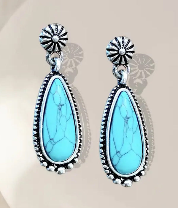 VINTAGE TEARDROP TURQUOISE EARRING