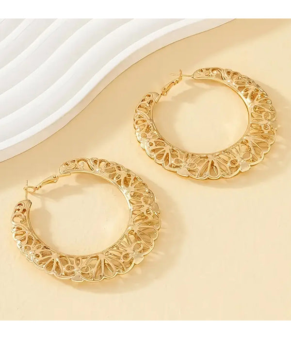 HOLLOW METAL FLOWER HOOP EARRING