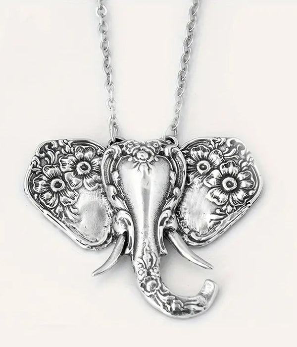 VINTAGE ELEPHANT PENDANT NECKLACE