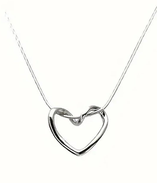 HEART PENDANT NECKLACE