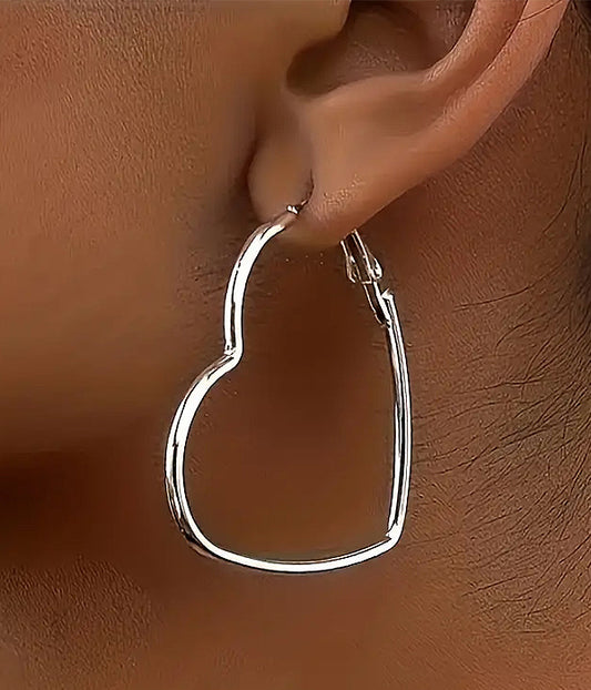 SIMPLE HEART HOLLOW HOOP EARRING