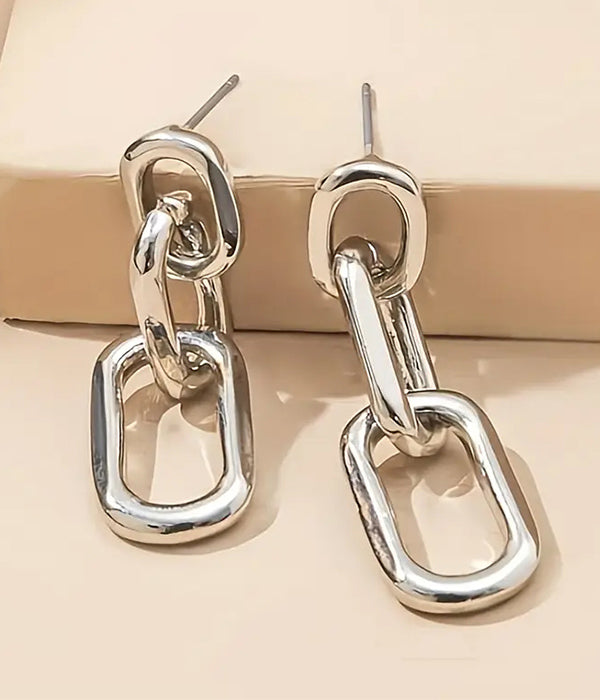 BOLD CHAIN LINK EARRING