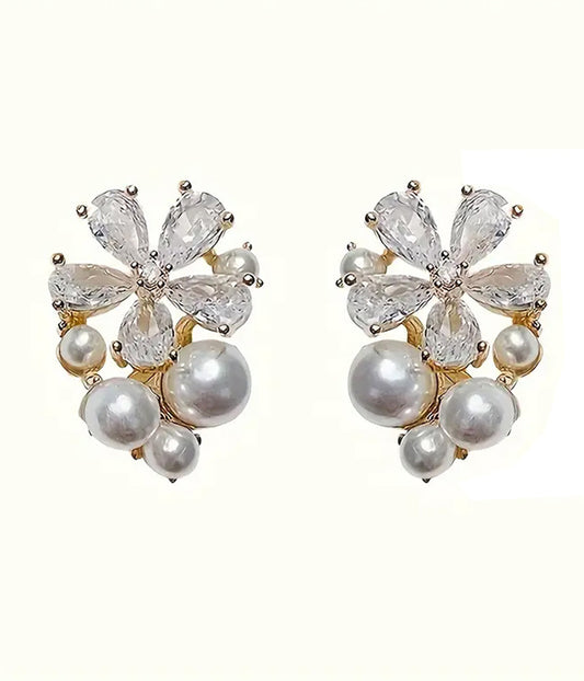 CRYSTAL FLOWER AND PEARL EARRING