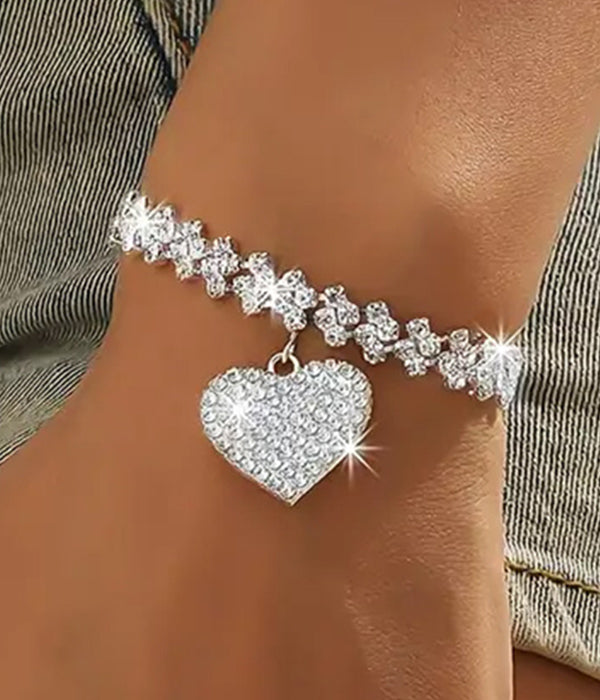 RHINESTONE HEART PENDANT BRACELET
