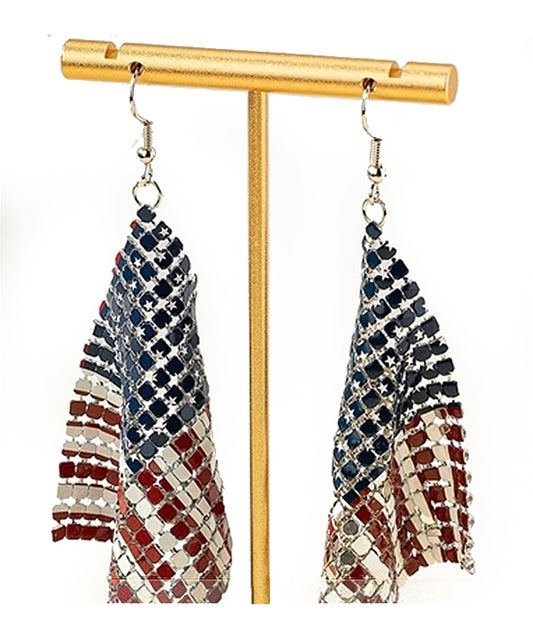 PATRIOTIC AMERICAN FLAG MESH CHAIN EARRING