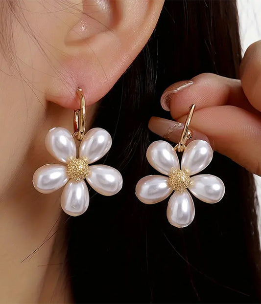 PEARL FLOWER EARRING