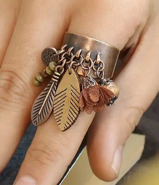 RETRO STYLE MULTI CHARM DANGLE RING