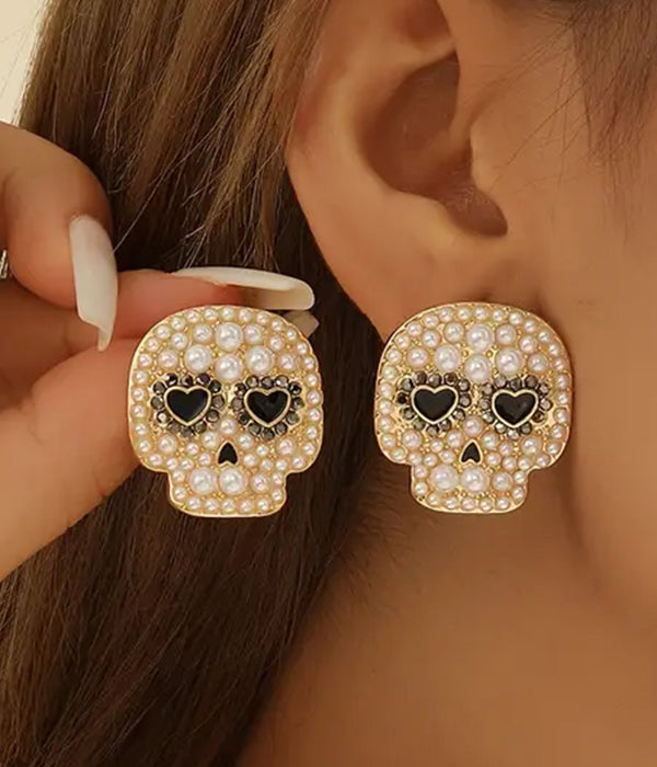 HALLOWEEN THEMEE PEARL SKULL EARRING