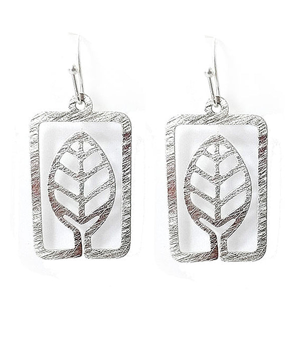 BRASS SCRATCH MEAL LEAF EARRING