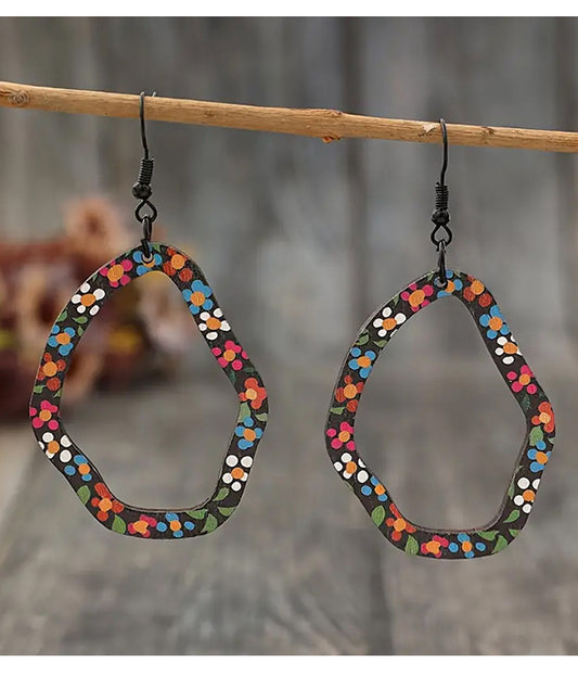 FLOWER PRINT GEOMETRIC WOOD HOOP EARRING