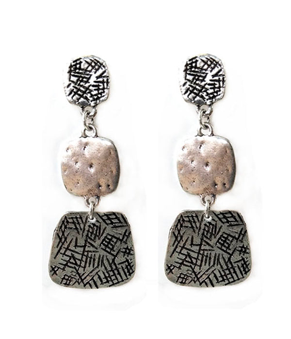 TEXTURED METAL PLATE LINK DROP EARRING