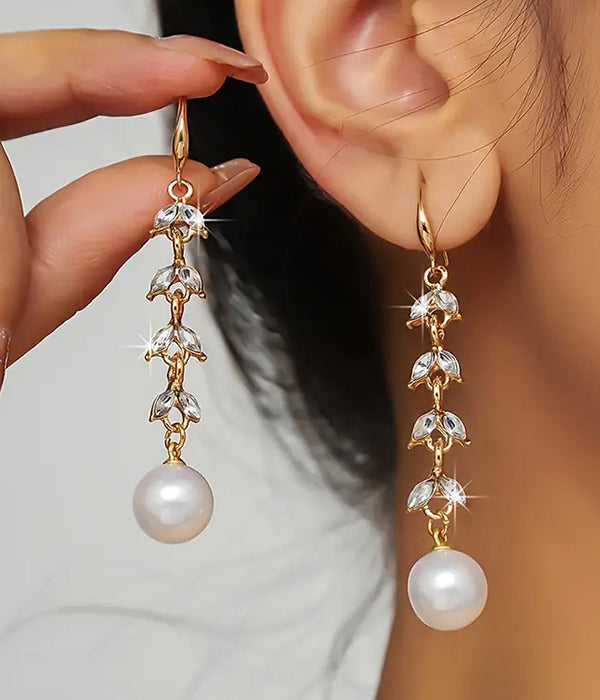 CUBIC ZIRCONIA AND PEARL DROP EARRING