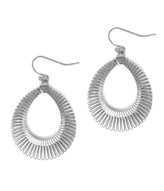 METAL TEARDROP EARRING
