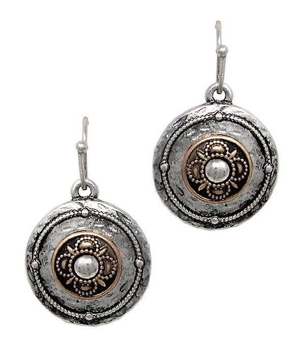 VINTAGE METAL DISC EARRING