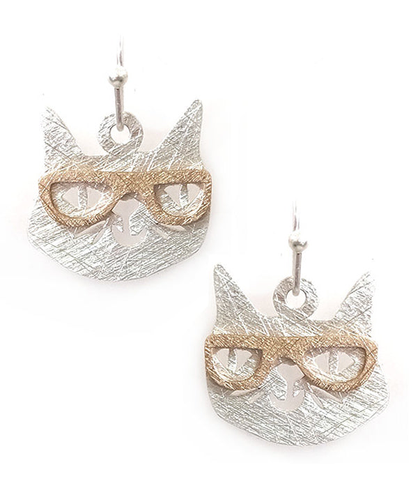 SCRATCH METAL CAT EARRING - BRASS METAL