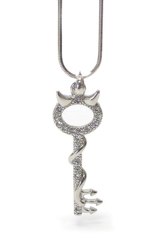 MADE IN KOREA WHITEGOLD PLATING CRYSTAL STUD CUTTIE DEVIL KEY PENDANT NECKLACE