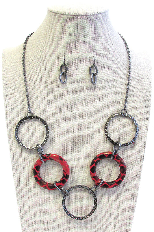 ANIMAL PRINT RING LINK NECKLACE SET