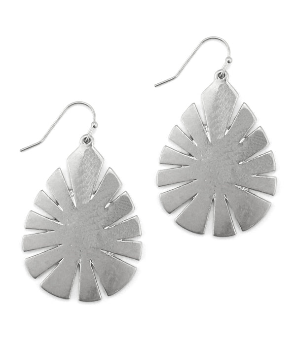 METAL TEARDROP EARRING