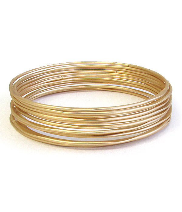 MULTI LAYER WIRE BANGLE BRACELET