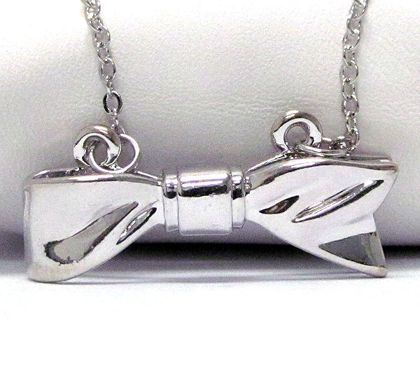 MADE IN KOREA WHITEGOLD PLATING METAL RIBBON PENDANT NECKLACE