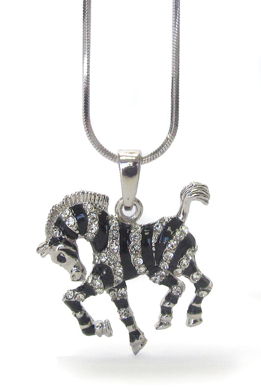 MADE IN KOREA WHITEGOLD PLATING CRYSTAL ZEBRA PENDANT NECKLACE