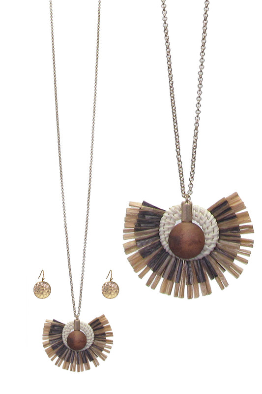 RAFFIA TASSEL AND RATTAN KNITTED FAN PENDANT LONG NECKLACE SET