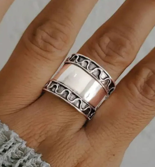 Antique Silver Band Ring with Ornate Design