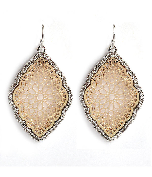 METAL FILIGREE EARRING