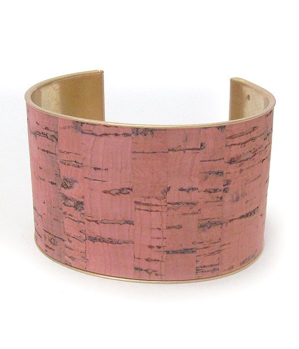 CORK TEXTURED WIDE BANGLE BRACELET