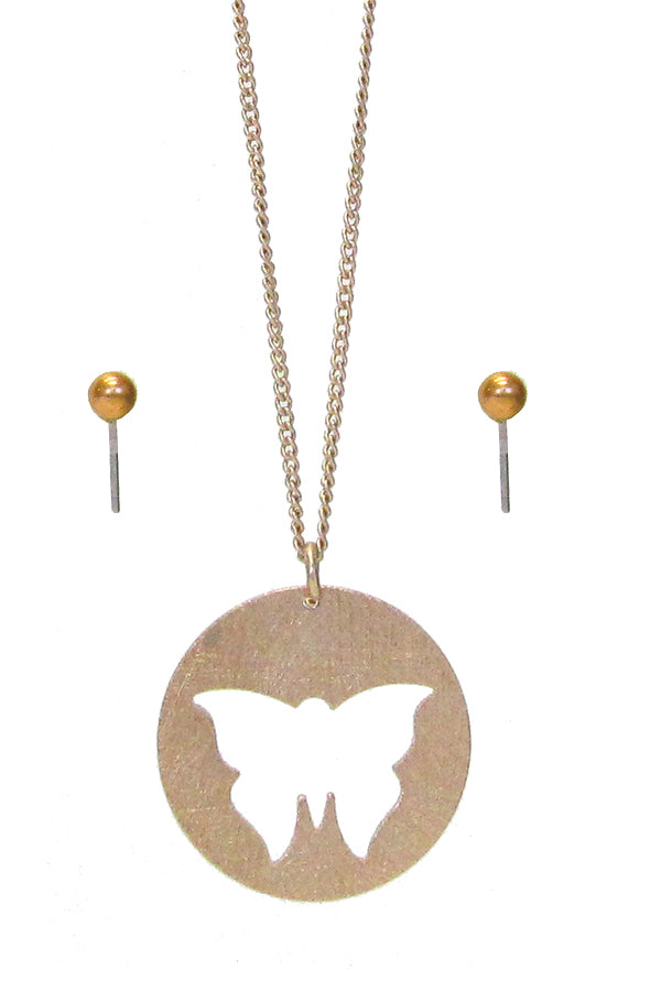 SCRATCH METAL PENDANT NECKLACE SET - BUTTERFLY - BRASS METAL