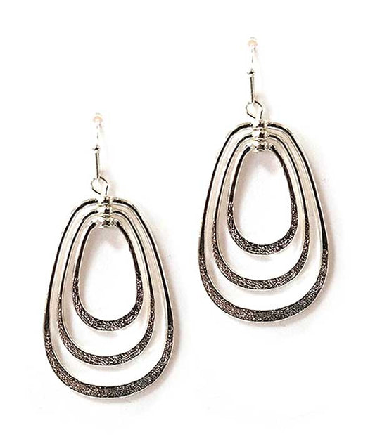 TRIPLE METAL TEARDROP EARRING