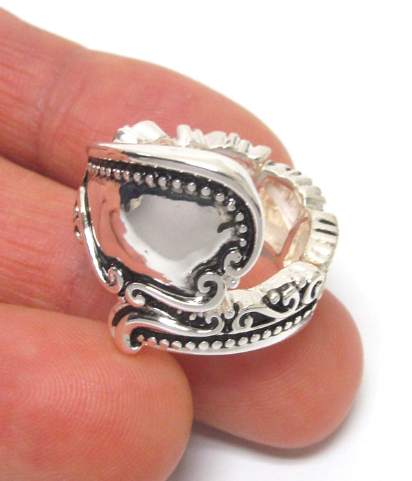 UTENSIL INSPIRED STRETCH RING